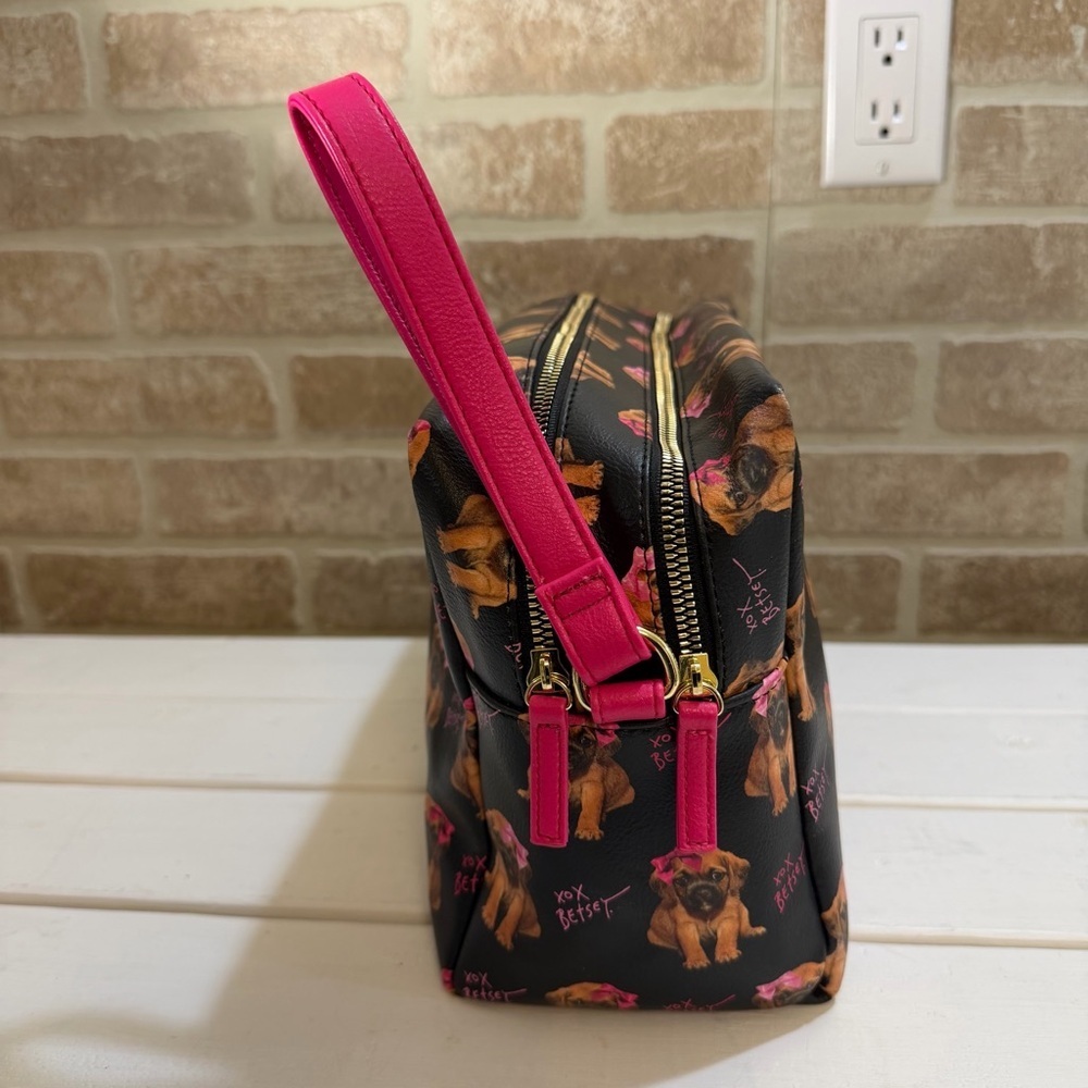 Betsey Johnson Large Weekender Cosmetic Makeup Travel Toiletry Bag Dog Print - Picture 4 of 6